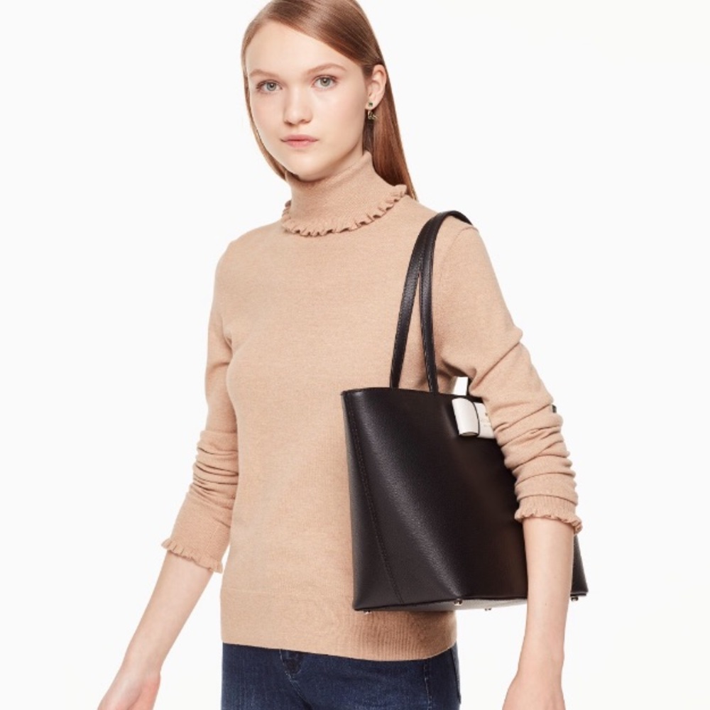 Kate Spade Ellis Robinson Street